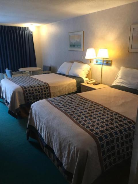 Rodeway Inn Финдли Экстерьер фото